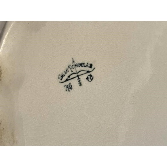 Vintage K.T. & K. Co Semi Vitreous Porcelain Camber Pot / Bowl / Soup Tureen - Picture 10 of 13